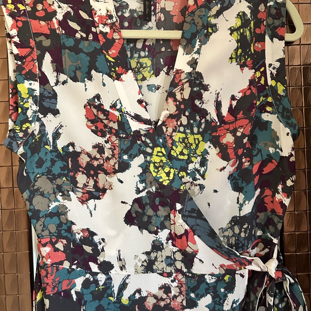 BCBGMaxAzria Pink and Yellow Sleeveless Wrap Blouse